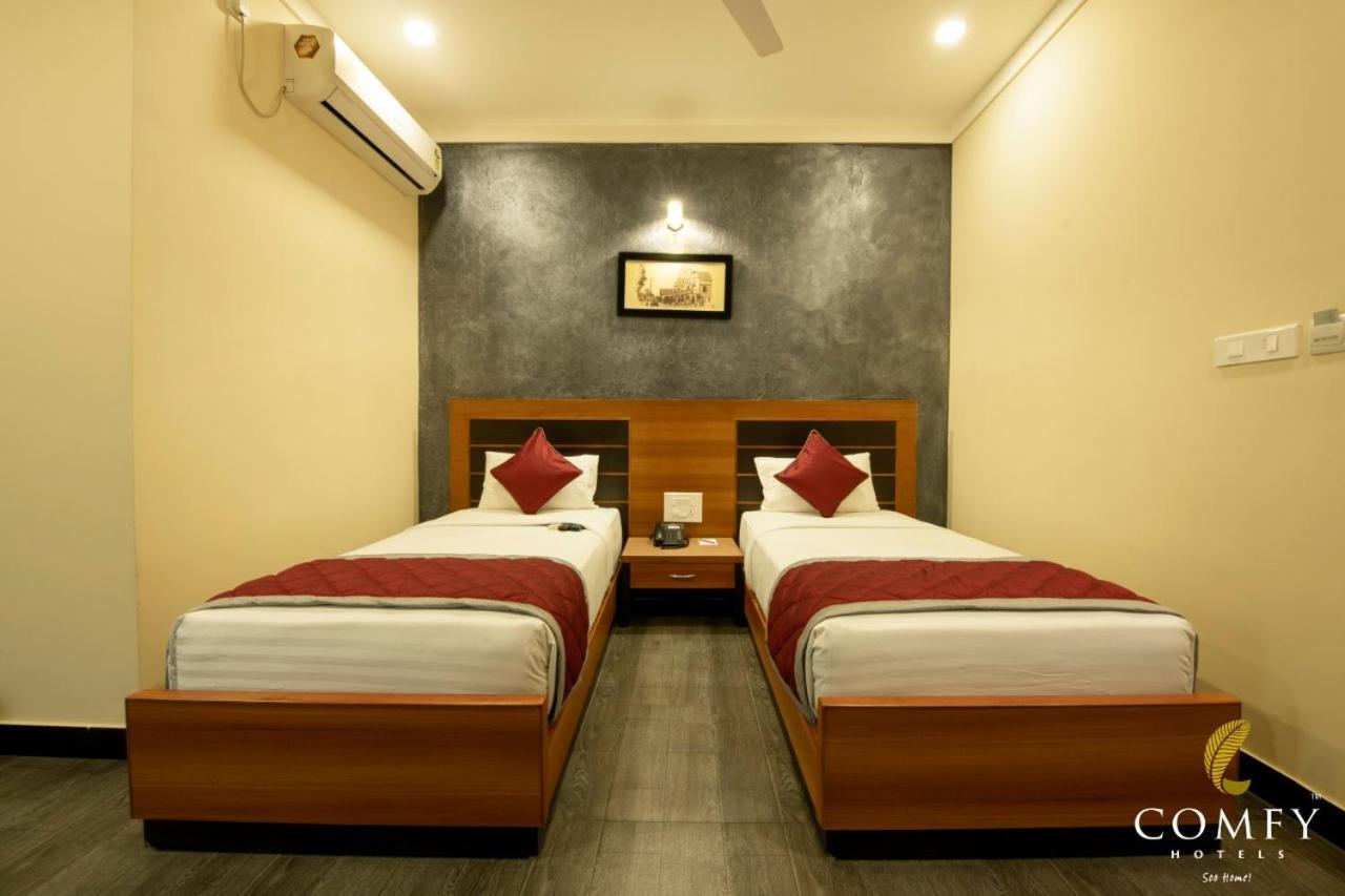 Comfy Luxury Hotel Bangalore Exterior foto